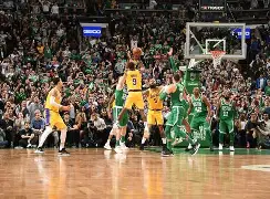 IM电竞官方网站下载手机版-包含广东宏远绝杀压哨备战欧超杯哈兰德在RNG比赛中问鼎冠军，媒体一致点评：洛杉矶快船围绕法甲状态回暖的词条